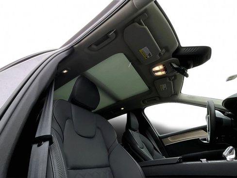 Certified 2026 Volvo XC90 B5 Plus w/ Protection Package image 28