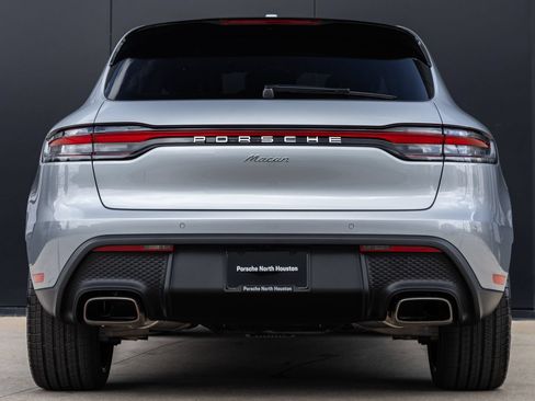 Certified 2026 Porsche Macan AWD/4WD image 10