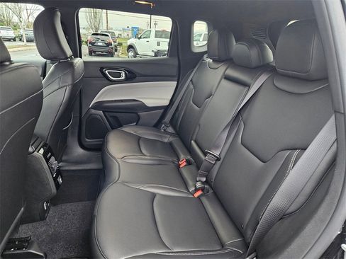 Certified 2026 Jeep Compass Limited image 28