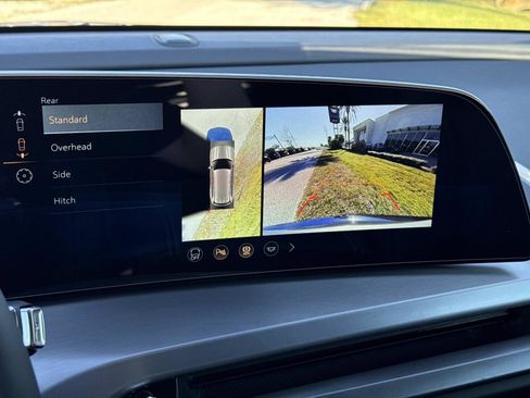 New 2026 Cadillac Vistiq Sport w/ LPO, Floor Liner Package image 25