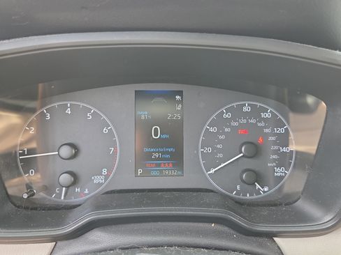 Used 2024 Toyota Corolla Cross L image 23