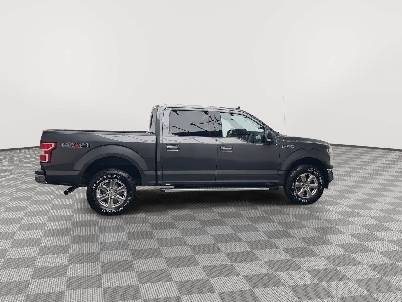 Used 2019 Ford F150 XLT w/ Equipment Group 302A Luxury AWD/4WD image 40