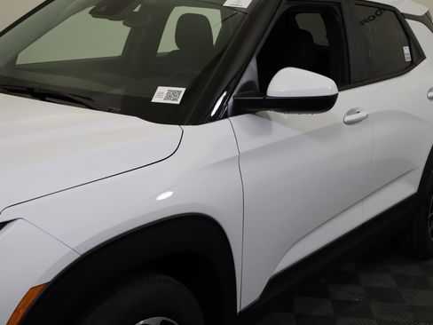 New 2026 Chevrolet TrailBlazer LT w/ Convenience Package image 13