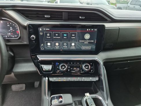 Used 2024 GMC Sierra 1500 Denali AWD/4WD image 26
