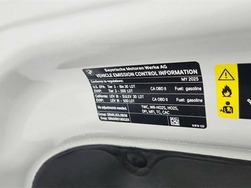 Used 2025 BMW X5 sDrive40i image 68