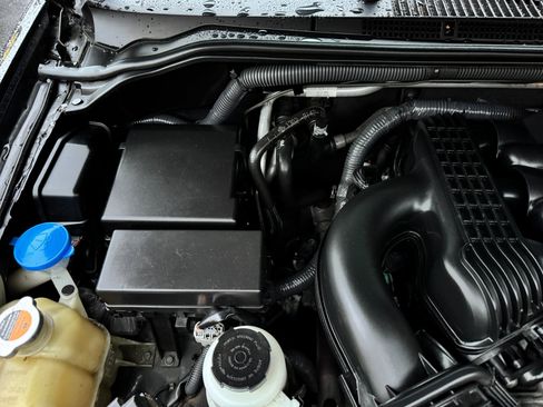 Used 2012 Nissan Frontier S image 42