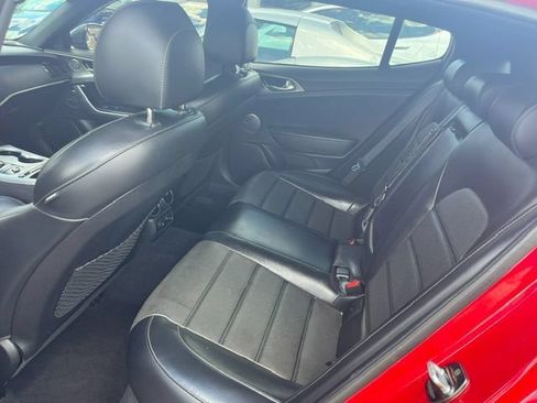 Used 2018 Kia Stinger GT2 AWD/4WD image 9
