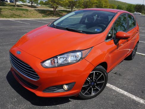 Used 2019 Ford Fiesta SE w/ Equipment Group 201A image 5