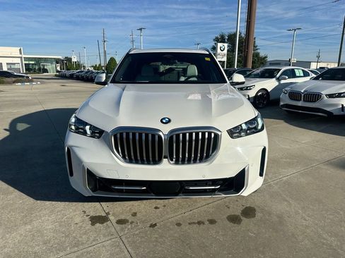 New 2026 BMW X5 sDrive40i w/ Premium Package image 2
