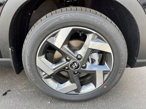 New 2026 Hyundai Venue SEL FWD image 12