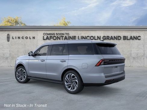 New 2026 Lincoln Navigator Premiere AWD/4WD image 4