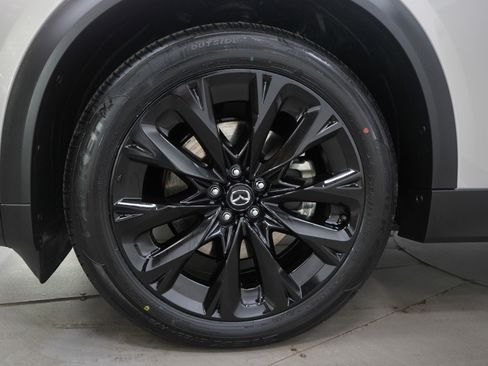 Certified 2024 MAZDA CX-90 Plug-In Hybrid w/ Premium Pkg image 33