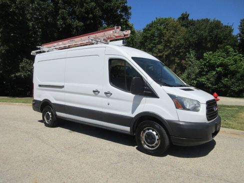 Used 2015 Ford Transit 250 148 Medium Roof w/ Interior Upgrade Package RWD image 18