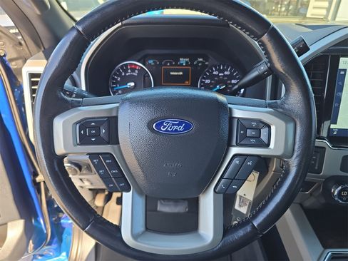 Used 2022 Ford F250 Lariat w/ Black Appearance Package image 24