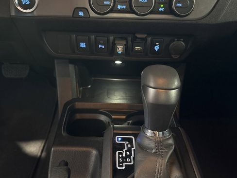 Used 2023 Toyota Tacoma TRD Sport image 44