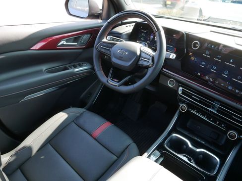 Certified 2026 Chevrolet Traverse RS image 9