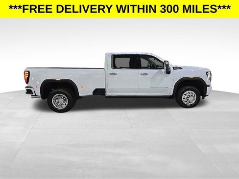 New 2026 GMC Sierra 3500 Denali w/ Denali Reserve Package image 8