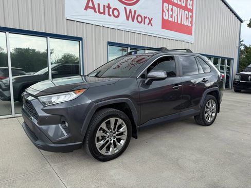 Used 2019 Toyota RAV4 XLE Premium w/ Advanced Technology Package AWD/4WD image 37