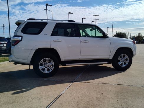 Used 2023 Toyota 4Runner SR5 Premium image 13