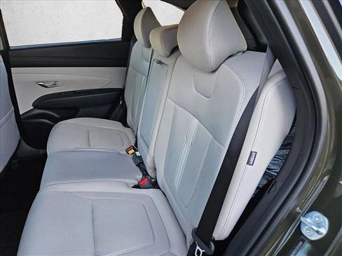 Used 2025 Hyundai Tucson SEL FWD image 12