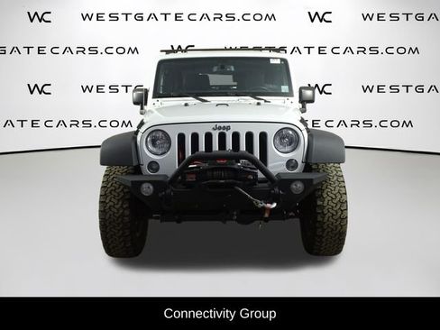Used 2016 Jeep Wrangler Rubicon w/ Power Convenience Group image 4