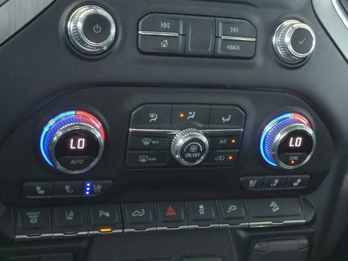 Used 2022 GMC Sierra 3500 Denali AWD/4WD image 30