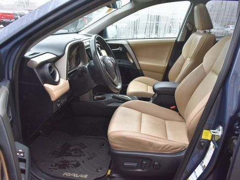 Used 2013 Toyota RAV4 Limited image 13