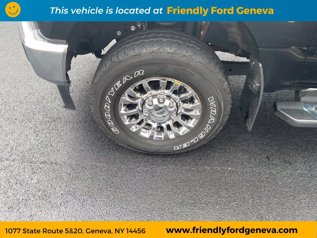 Used 2021 Ford F350 XLT w/ XLT Premium Package AWD/4WD image 9