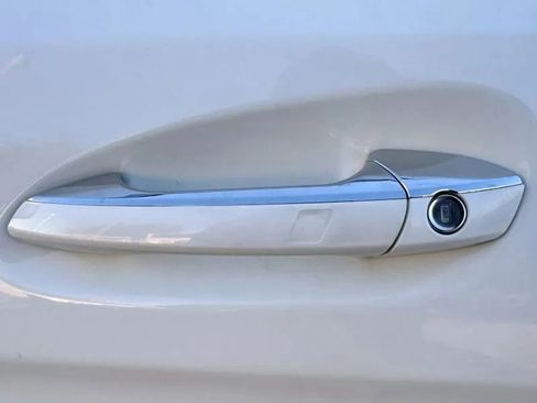 Used 2017 Mercedes-Benz GLS 450 4MATIC image 12