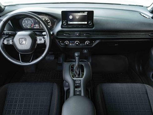 Used 2025 Honda HR-V Sport image 26