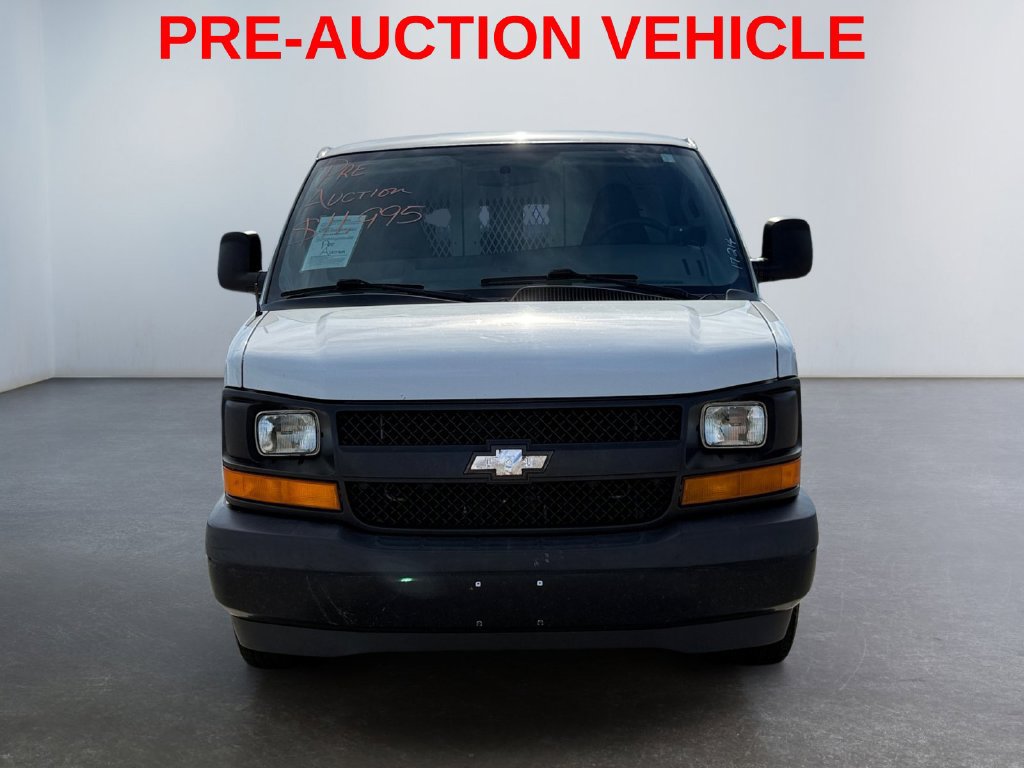 Used 2017 Chevrolet Express 2500 Extended RWD image 8
