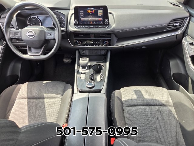 Used 2025 Nissan Rogue SV AWD/4WD image 14