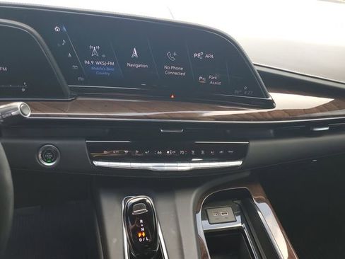 Used 2021 Cadillac Escalade Sport Platinum image 16