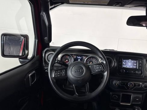 Used 2018 Jeep Wrangler Sport AWD/4WD image 28
