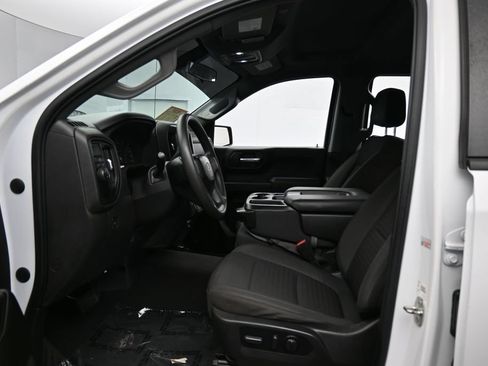 Used 2022 Chevrolet Silverado 1500 Custom RWD image 11