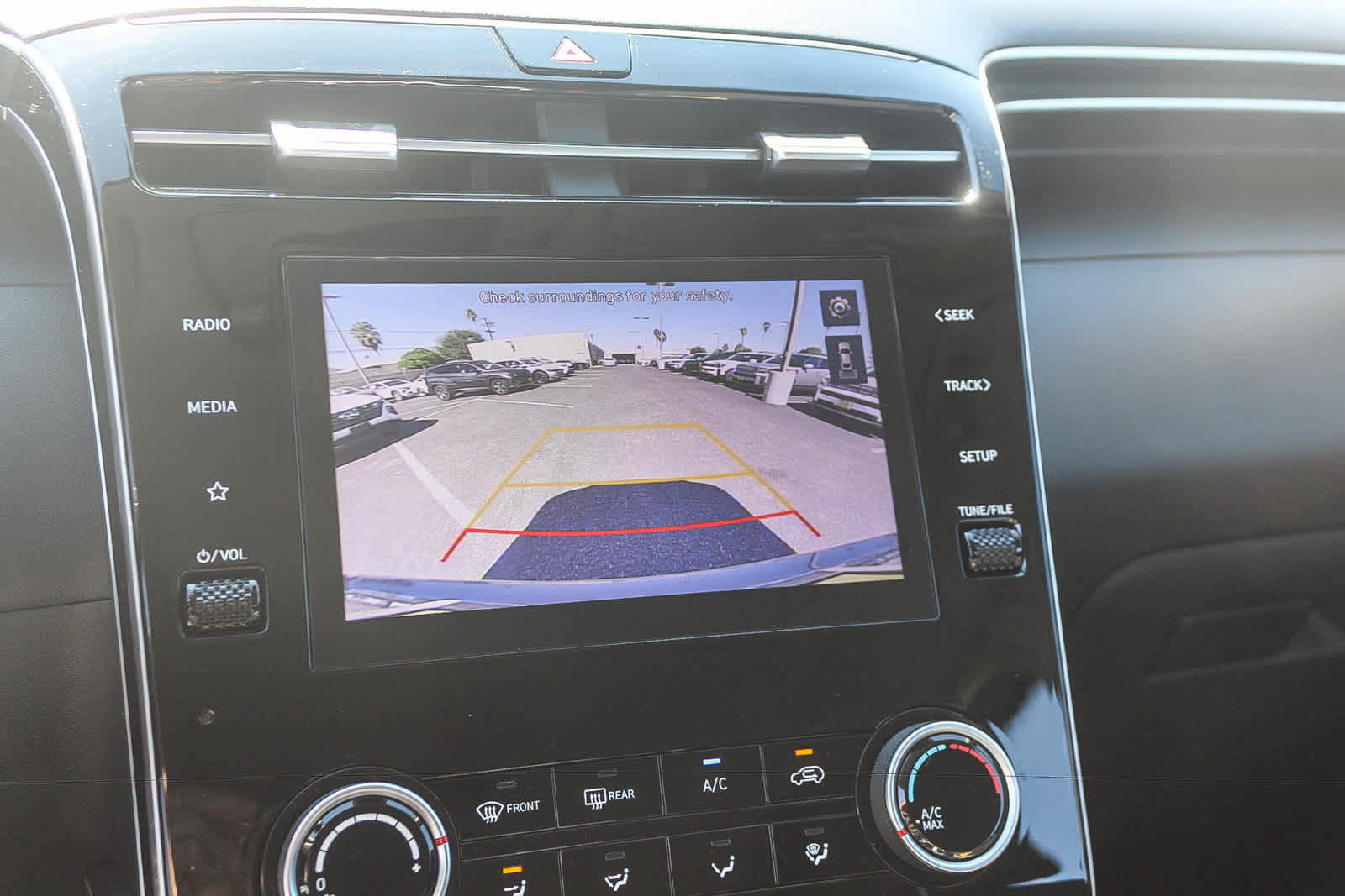 Certified 2024 Hyundai Tucson SE FWD image 32