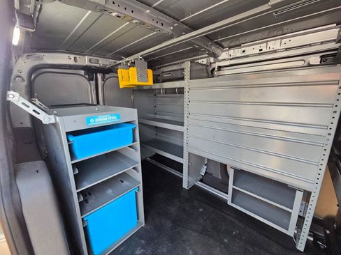 Used 2022 Ford Transit Connect XLT FWD image 30