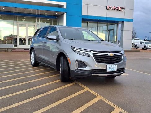 Used 2023 Chevrolet Equinox LT image 27