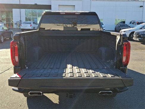 Certified 2024 GMC Sierra 1500 AT4 w/ AT4 Preferred Package image 23