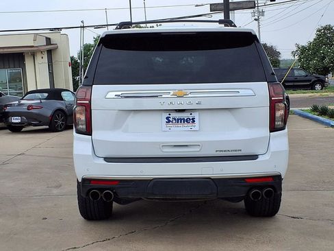 Used 2022 Chevrolet Tahoe Premier w/ Premium Package AWD/4WD image 7