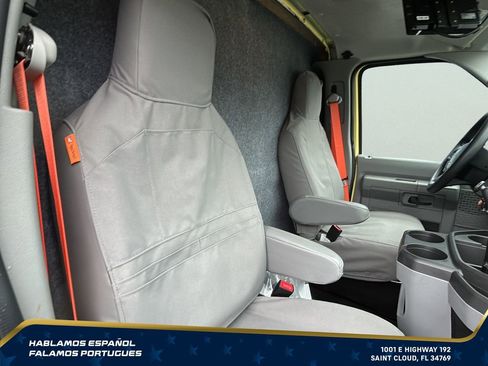 Used 2022 Ford E-450 and Econoline 450 Super Duty RWD image 31