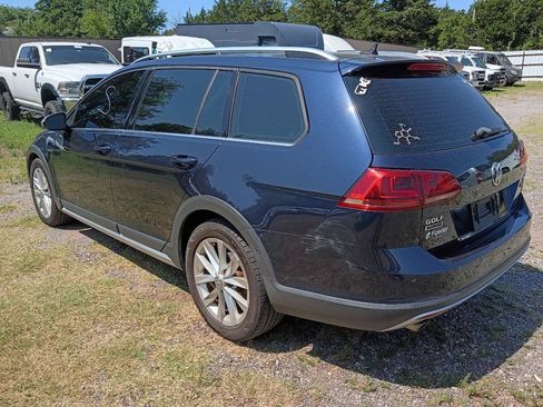 Used 2017 Volkswagen Golf Alltrack S AWD/4WD image 7