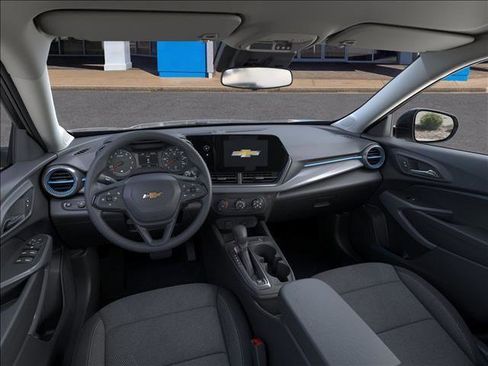 New 2026 Chevrolet Trax LS w/ Driver Confidence Package image 15