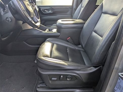 Used 2022 Chevrolet Tahoe Z71 w/ Luxury Package image 15