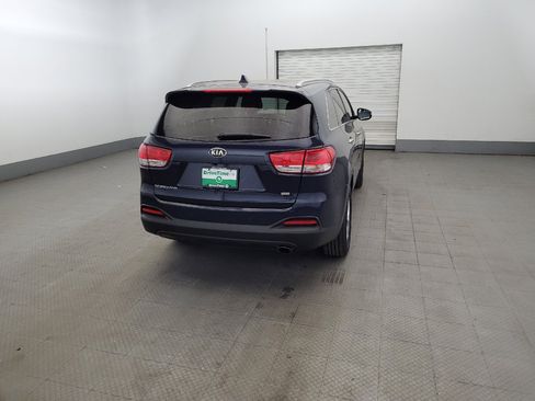Used 2016 Kia Sorento AWD w/ LX Convenience Package image 7