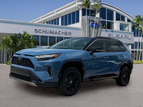 Used 2023 Toyota RAV4 XSE AWD/4WD image 3