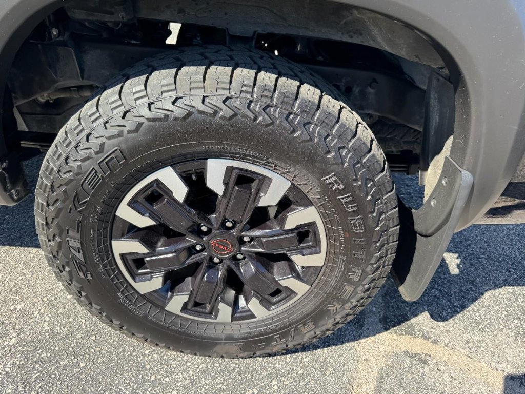 Used 2023 Nissan Frontier PRO-4X w/ Technology Package AWD/4WD image 4