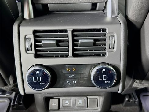 New 2026 Land Rover Discovery S AWD/4WD image 27