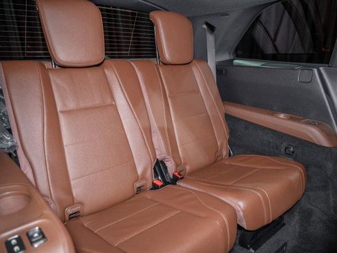 New 2026 Mercedes-Benz GLS 450 4MATIC image 13