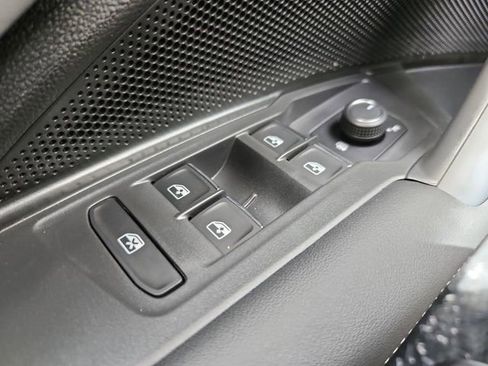 New 2026 Volkswagen Tiguan SE AWD/4WD image 30